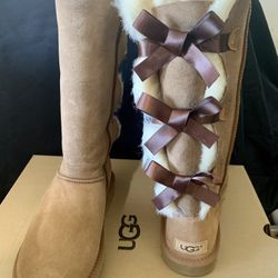 Ugg Woman’s Size 5 Chestnut New Bailey Bow Tall II 