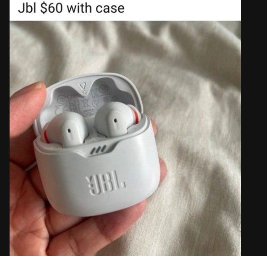 JBL EAR BUDS