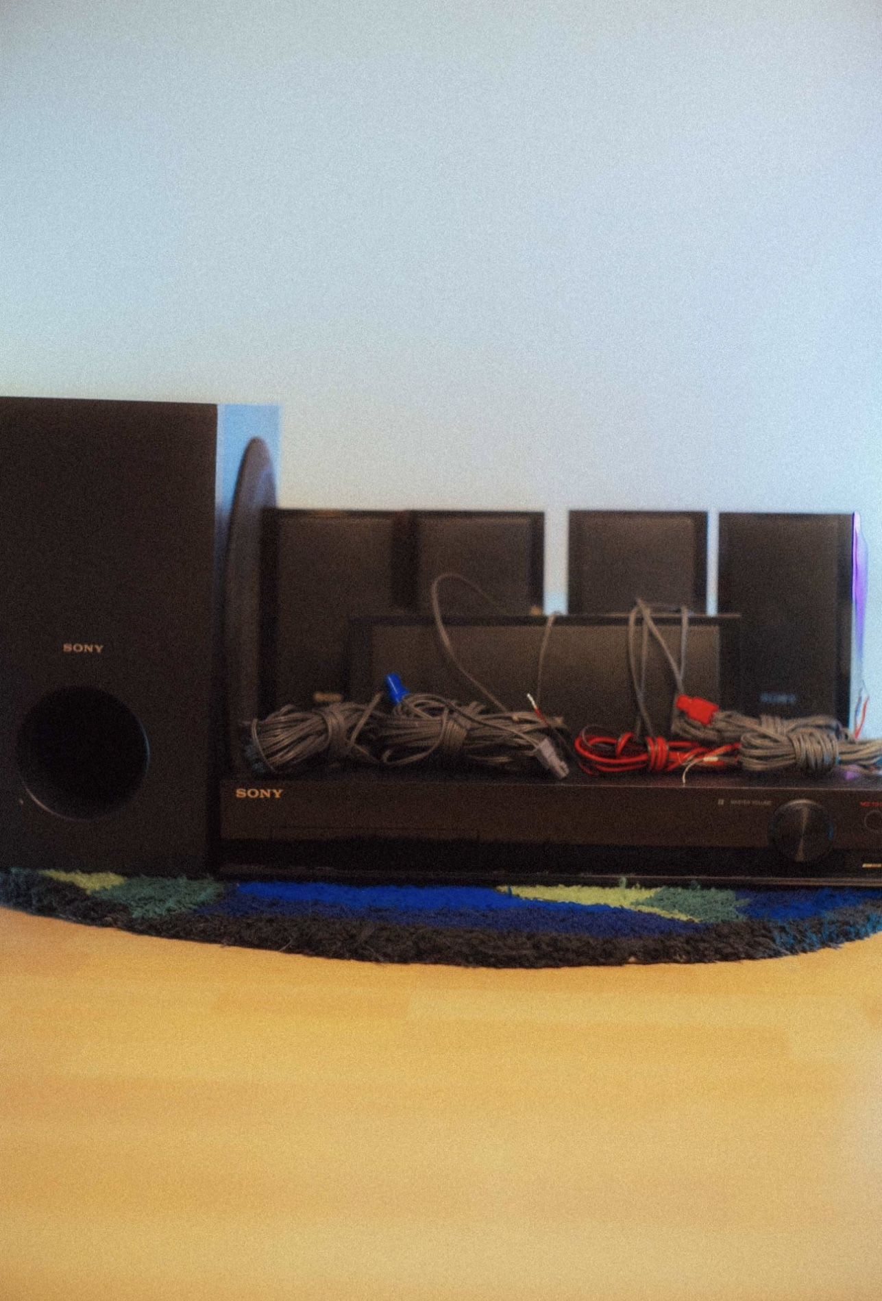 Sony Surround Sound (HBD-DZ175)