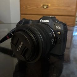 Canon EOS R8 with canon RF 35mm f1.8