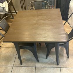 Metal Table With 4 Chairs