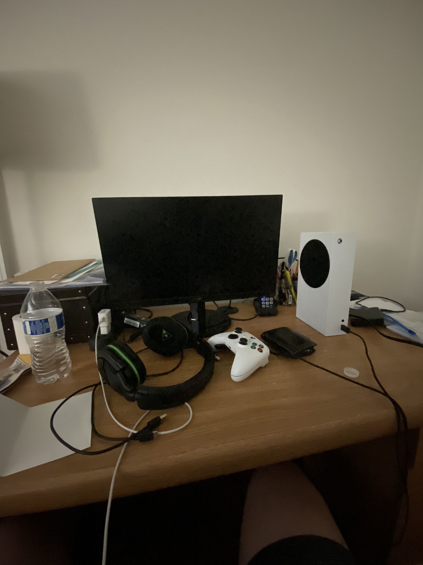 Xbox Series S + Acer Gaming Monitor +Turtle beach Headset+Wired Controller W/Strikepack+Possibly Elite controller