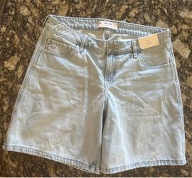 Brand new Hollister Size 12/31 inch Low rise Baggy Jorts