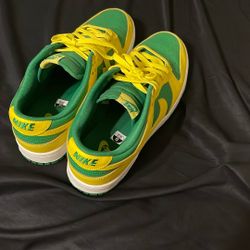 Nike Dunks 
