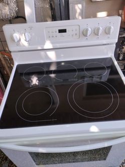 Frigidaire stove top / oven.