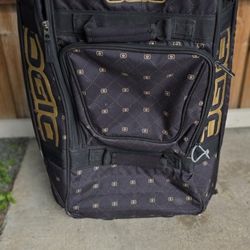 Travel Bag 80 Cost 400 New