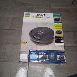 Shark Robot 