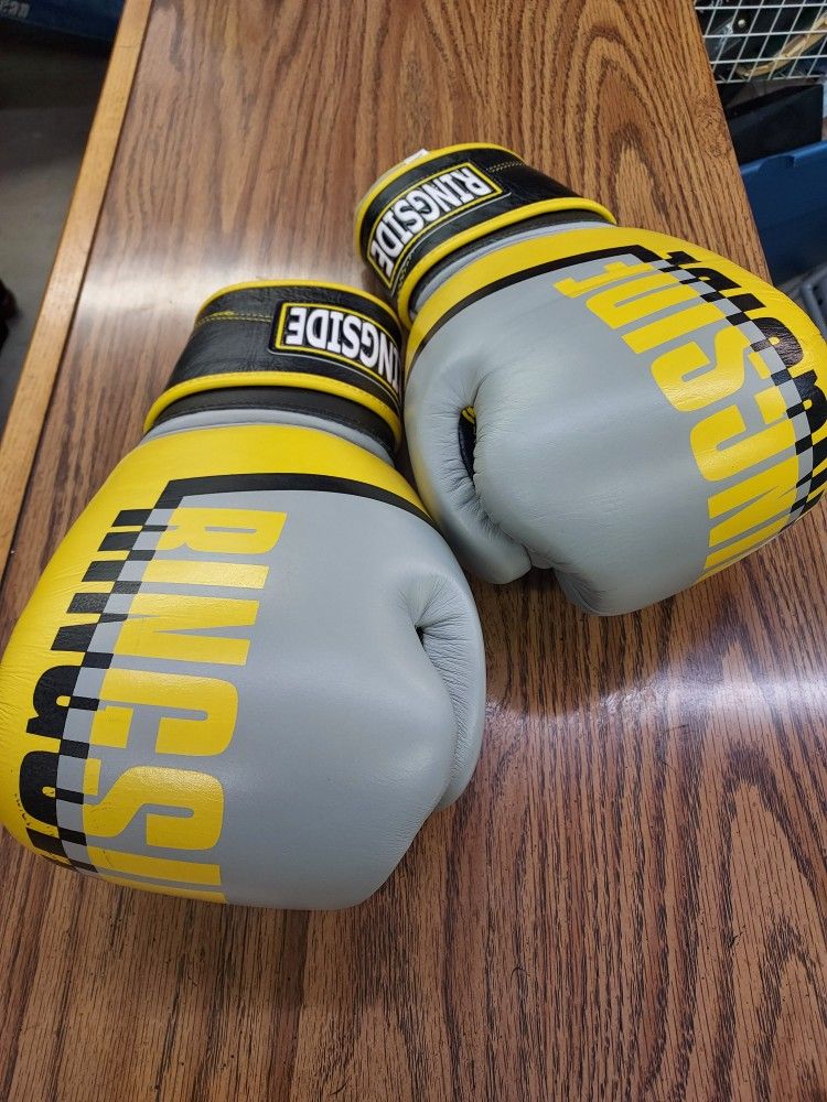 Ringside 16 Ounce Gloves
