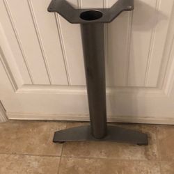 Aluminum pedestals (8)