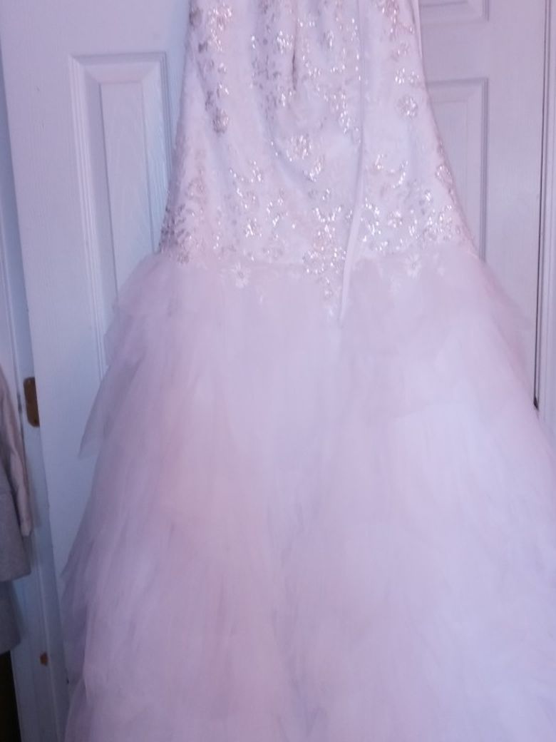 David's Bridal Brand New Wedding Dress Size 14