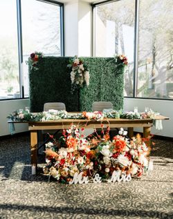 Wedding Floral / Eucalyptus Garland + Arch Decor