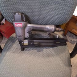 Senco SNS41 Staple Gun 7/16" Crown #8
