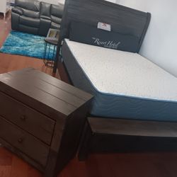*Weekend Special!!!*---Charming Peter Queen Bed/Nightstand Sets---Now $249!!!---Delivery/Financing Available😉