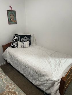 Twin bed and mattress