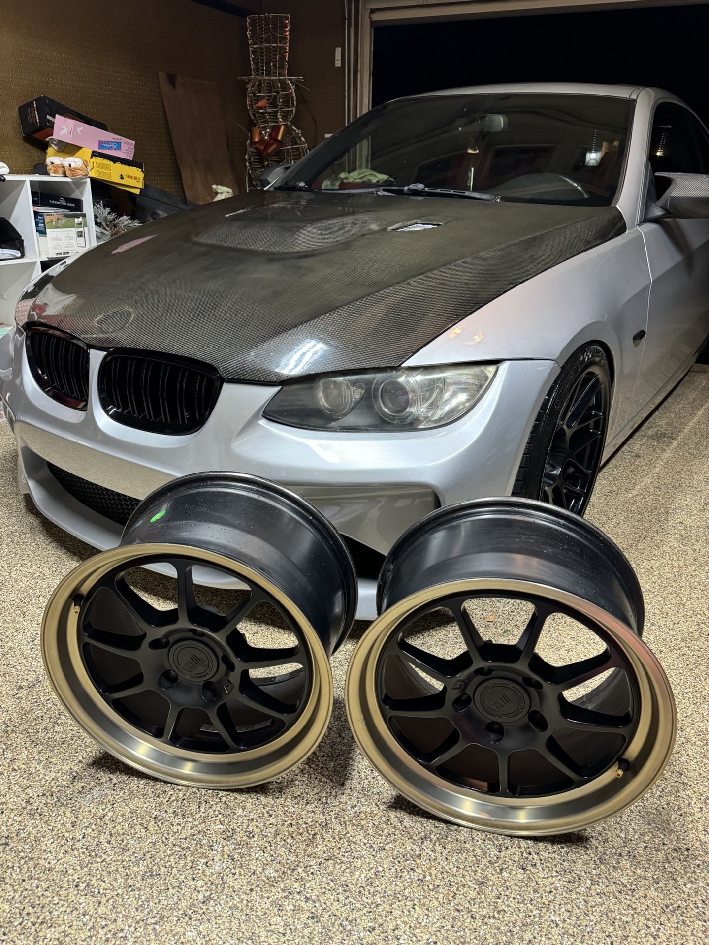 . Motegi racing drag pack wheels in good condition . Zero dents or scratches