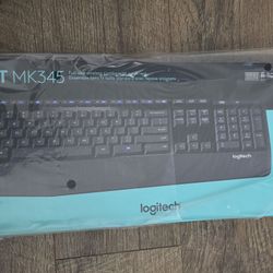 Logitech MK345 Wireless Keyboard and Mouse Combo with Palm Rest, 2.4 GHz USB Receiver, Compatible with PC, Laptop, Black