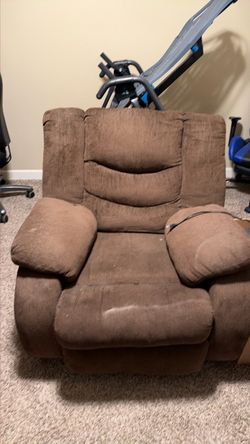 2 oversized recliners