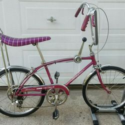 1967 SCHWINN STING - RAY FASTBACK 5-SPEED MUSCLE BICYCLE 