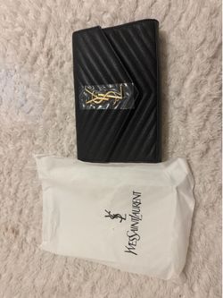 Women’s Ysl bag NOT FREE