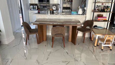 Dining Table with 4 Upholstered Chairs