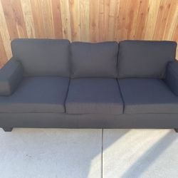 Black Sofa / Couch - FREE DELIVERY 🚚🛋