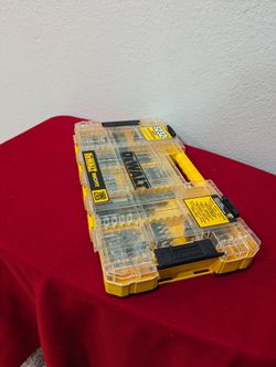 DeWalt MaxFit Steel Drill and Driving Bit Set 160 Piece With Case for Sale in Carmichael CA OfferUp
