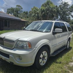 2004 Lincoln Navigator