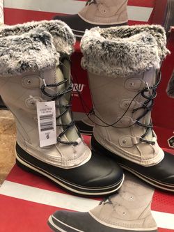 Women's Grey Snow Boots Size 6