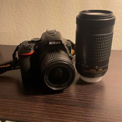 Nikon D5600 Combo Kit 2 Lenses! Like New