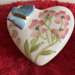 Adorable Heart And Butterfly Trinket Box