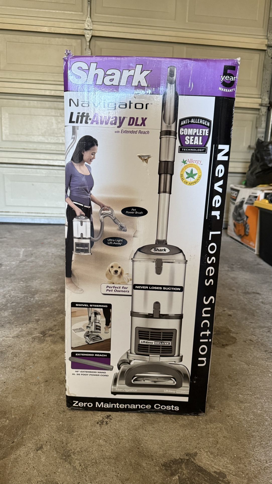 Shark Navigator Lift-Away DLX