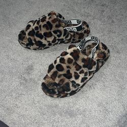 Ugg Slippers 