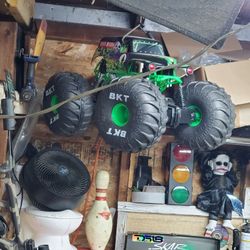 24 inch tall Grave digger remote control car
