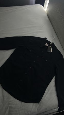 Levi’s black Denim jacket long sleeve(NEED GONE ASAP)
