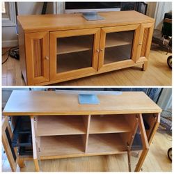 Tv Stand Excellent Condition Holds 65 Inch With Lots Of Storage 