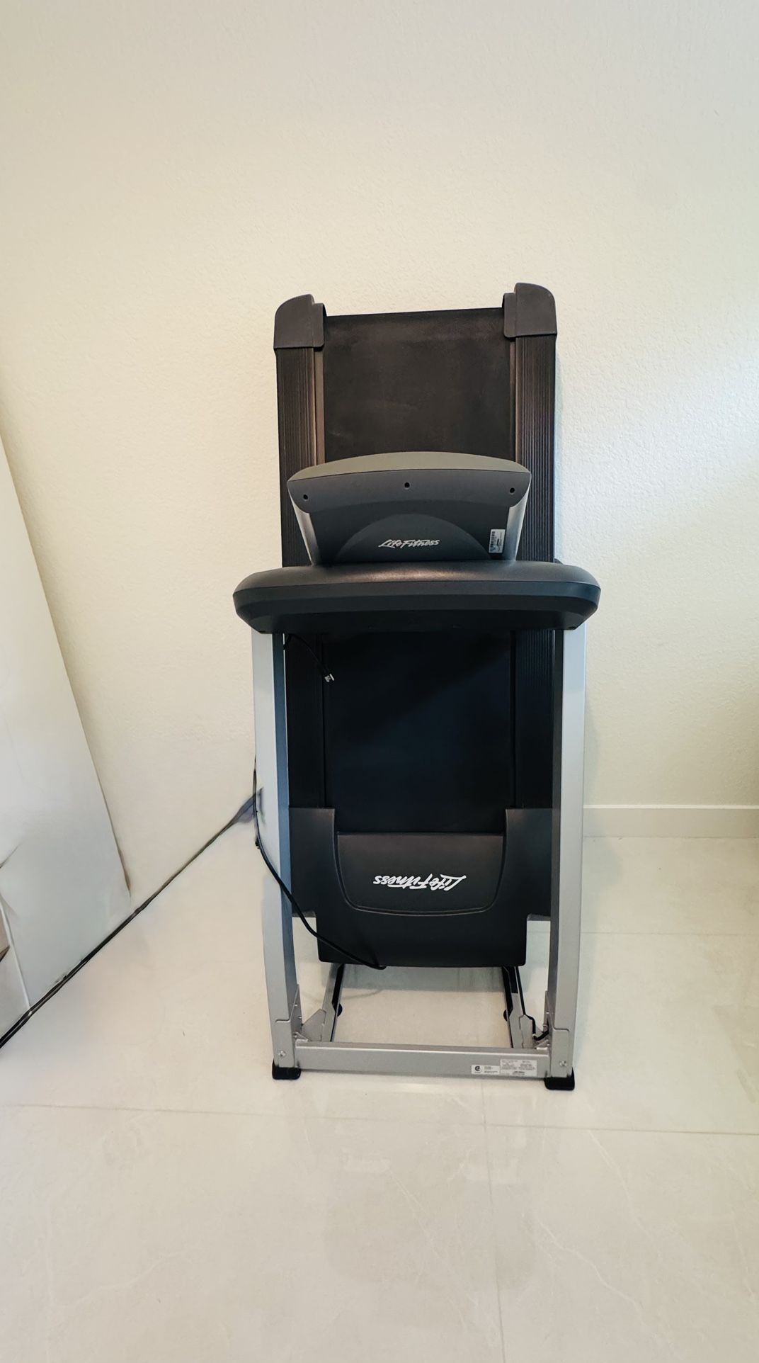 Life Fitness Folding F3 Treadmill w/Go Console