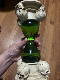 Martha Stewart Halloween Green Liquid Glitter Hourglass Waterglobe Gothic Skulls 12" tall