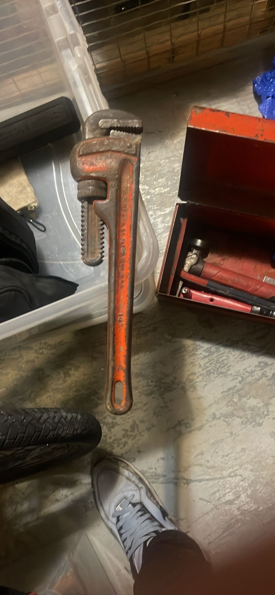 14” Pipe Wrench