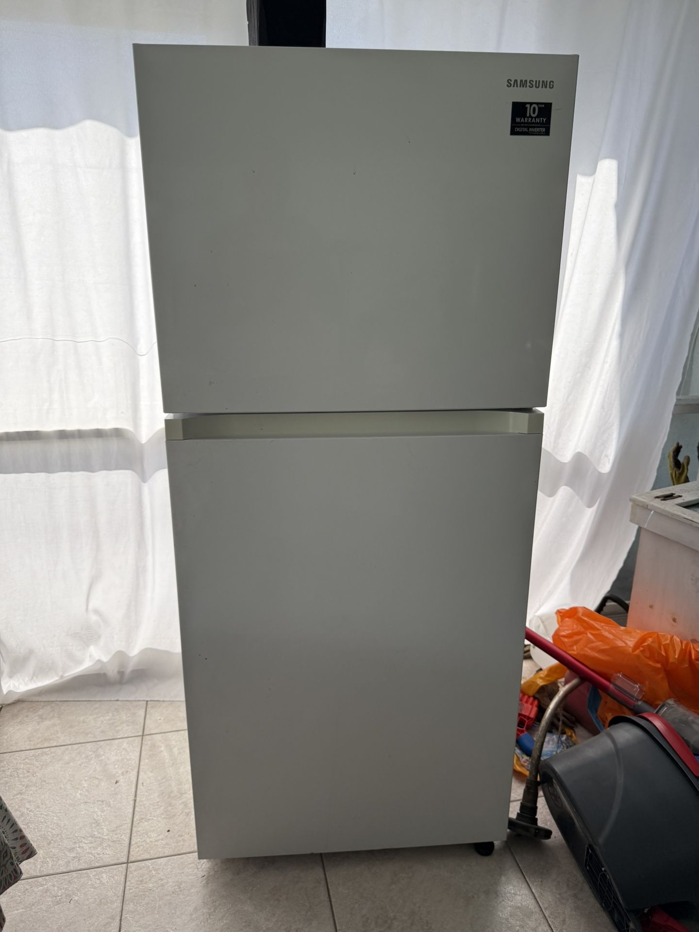 Samsung Refrigerator Like New