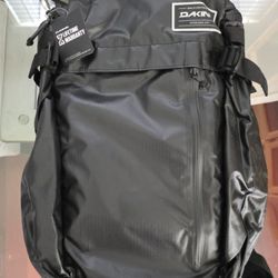 Rare New DAKINE Terminal 30L Backpack Storm Black