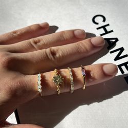 Beautiful gold 14k Rings Size 8 