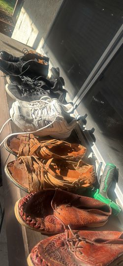 Men’s shoes size 91/2