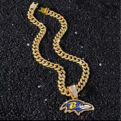 Baltimore Ravens chain and pendant
