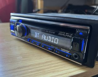 Alpine Stereo CDE-HD137BT