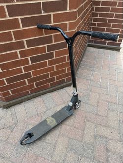 Sequel Lineage stunt scooter