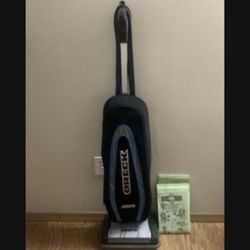 Oreck XL *3 Bags Included*
