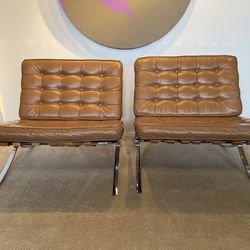 1 Pr. Barcelona Chairs (reproduction)