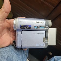 Sony  Handycam Dcr-trv19