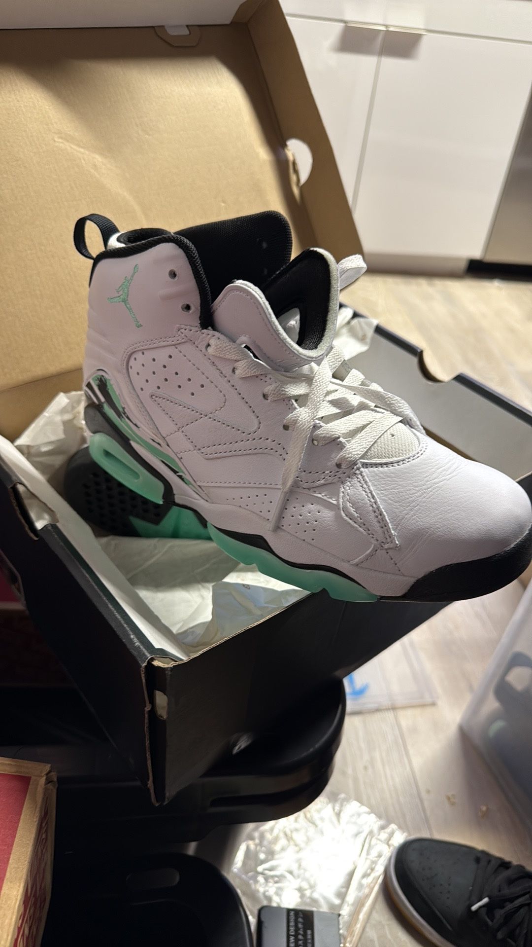 Men's Jordans Size 9 Brand New With Box