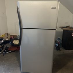 Frigidaire Refrigerator